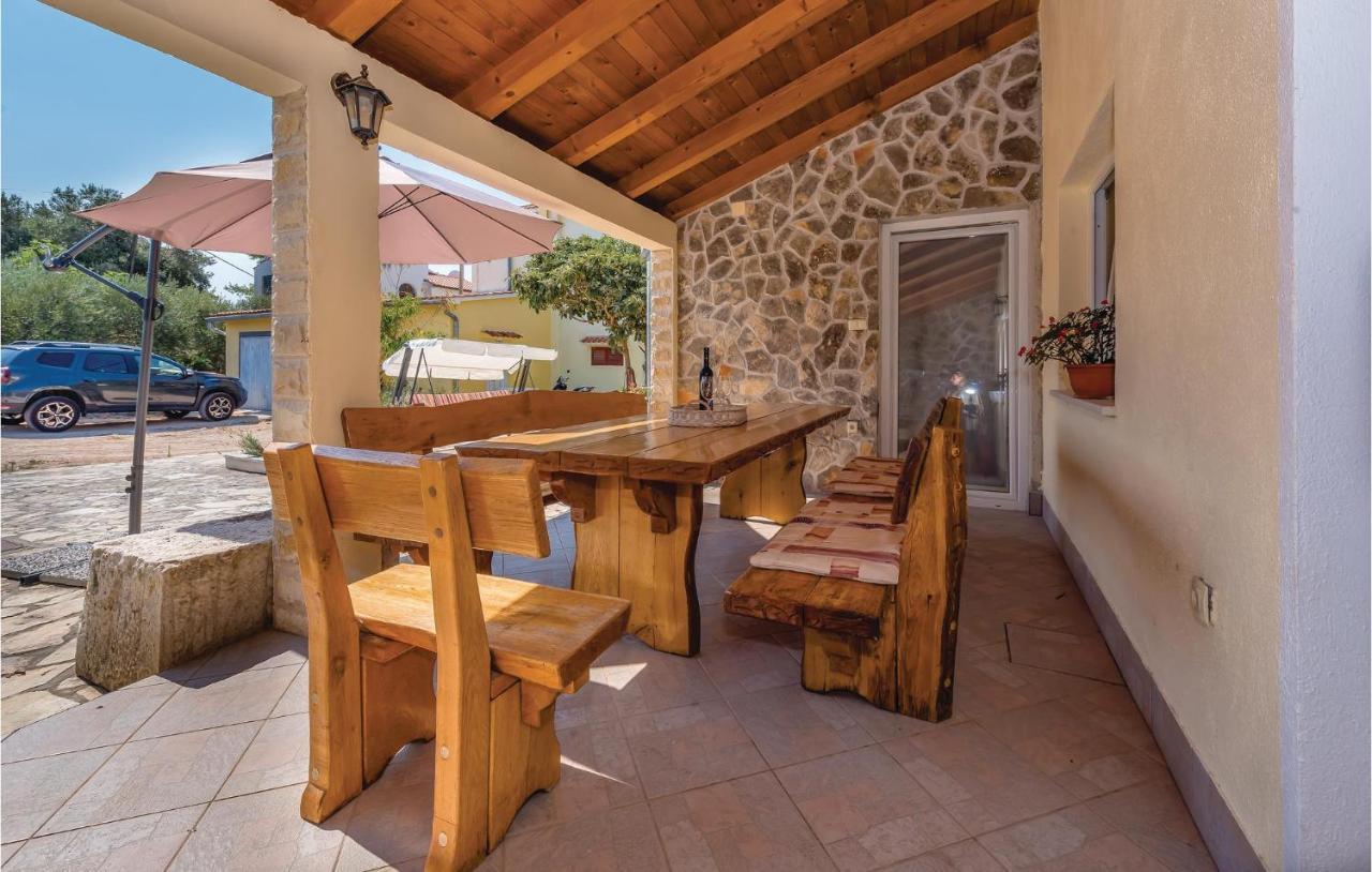 Lovely Home In Sibenik-Brodarica With Kitchen Donje Polje Exterior photo